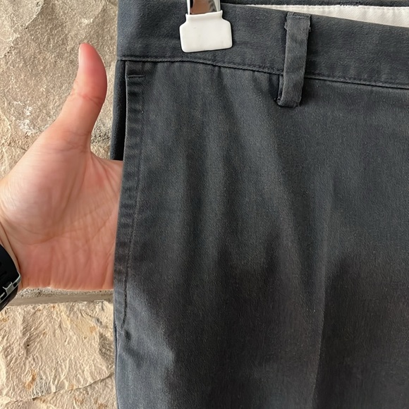 Dockers Gray Easy Khaki Pants Size 32x34 - Picture 4 of 13